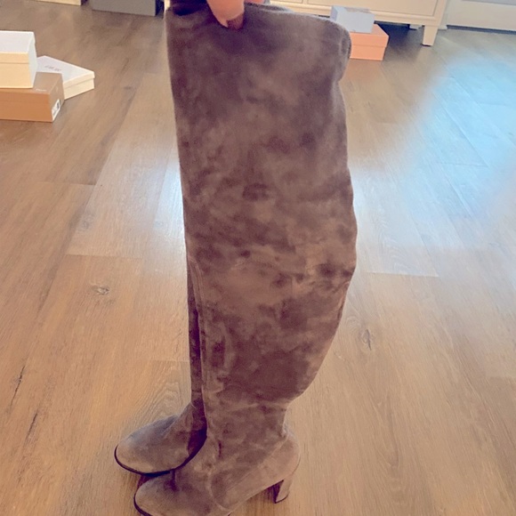 Stuart Weitzman Highland over the knee Size